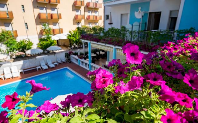 Фото отеля Villa Dei Fiori Hotel