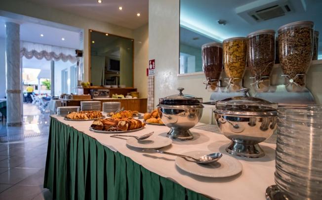 Фото отеля Villa Dei Fiori Hotel