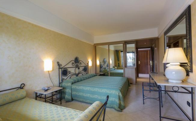 Фото отеля Fiesta Athenee Palace 