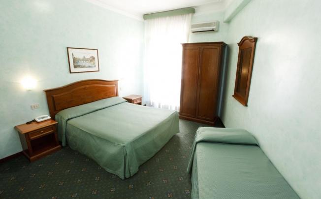 Фото отеля Adriatic Hotel Rome