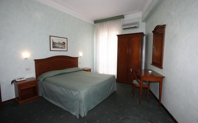 Фото отеля Adriatic Hotel Rome