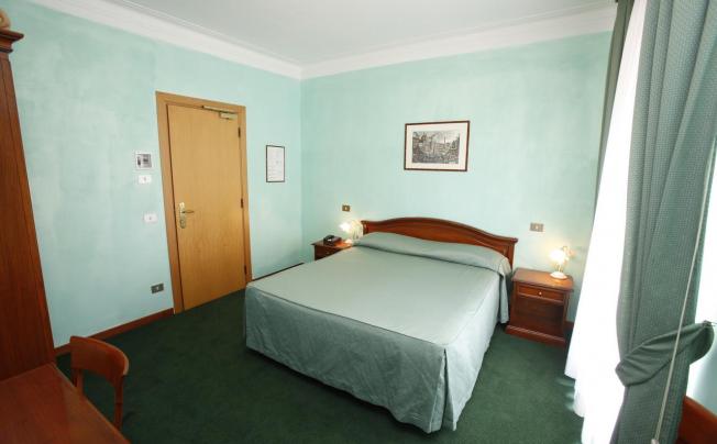Фото отеля Adriatic Hotel Rome
