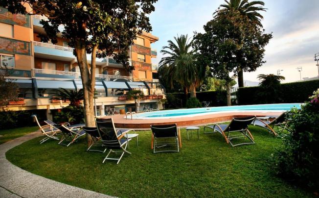 Фото отеля Garden Lido Hotel
