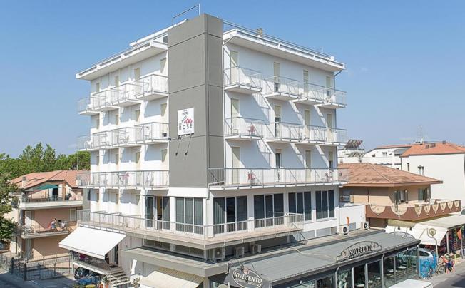 Фото отеля Hotel Due Rose