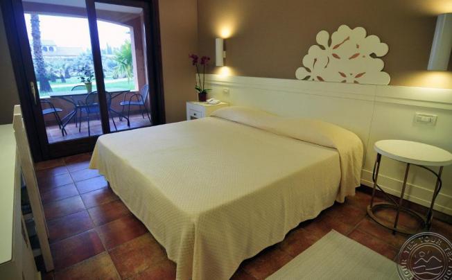 Фото отеля Lantana Resort
