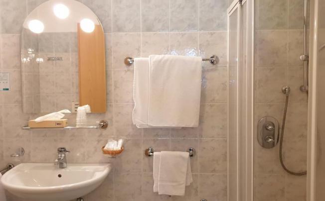 Фото отеля Bernard Hotel