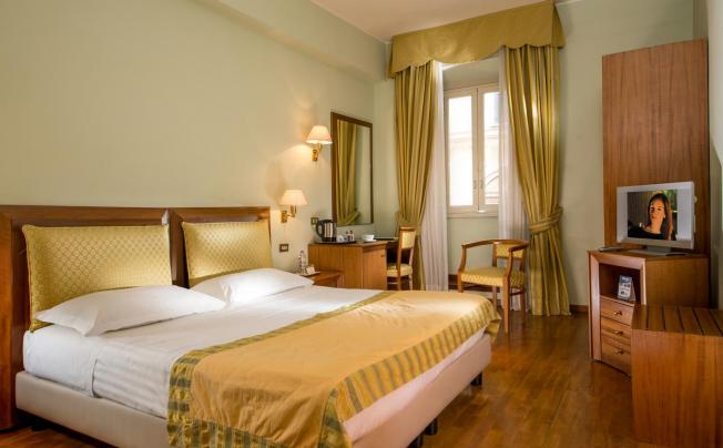 Фото отеля 9 Hotel Cesari