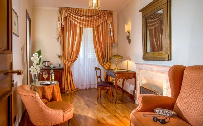 Фото отеля 9 Hotel Cesari