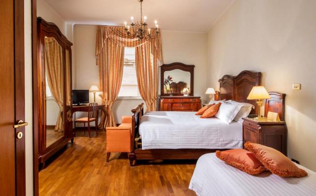 Фото отеля 9 Hotel Cesari