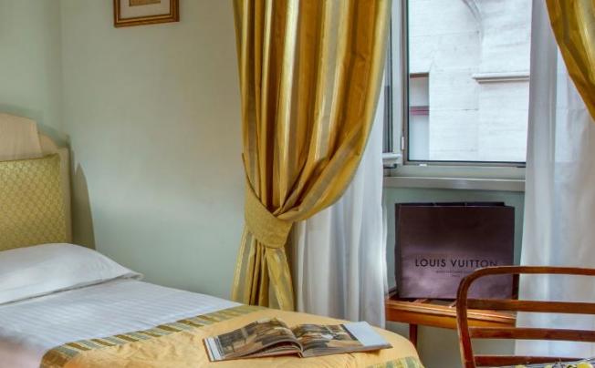Фото отеля 9 Hotel Cesari