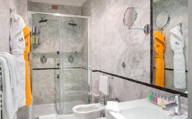 Фото отеля GRAND HOTEL PLAZA 