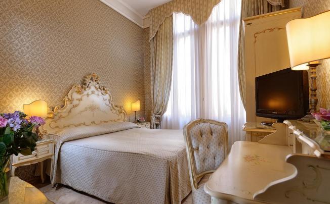 Фото отеля Canaletto Hotel