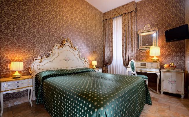 Фото отеля Canaletto Hotel
