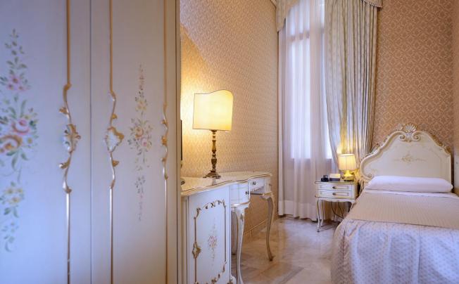 Фото отеля Canaletto Hotel