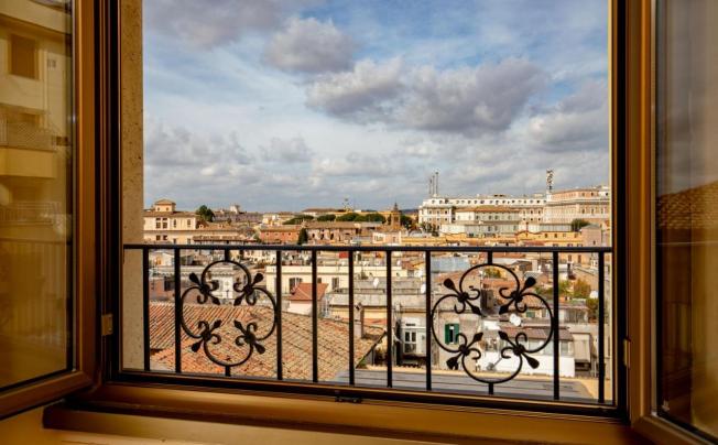 Фото отеля Colosseum Hotel