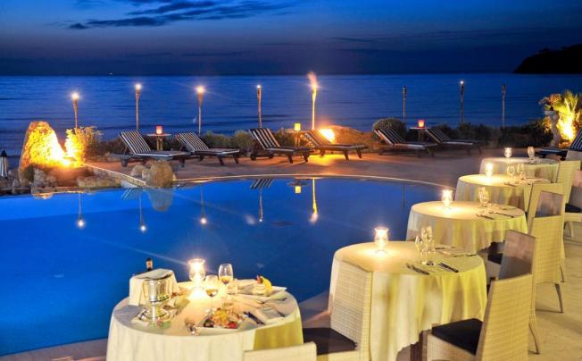 Фото отеля HERMITAGE HOTEL