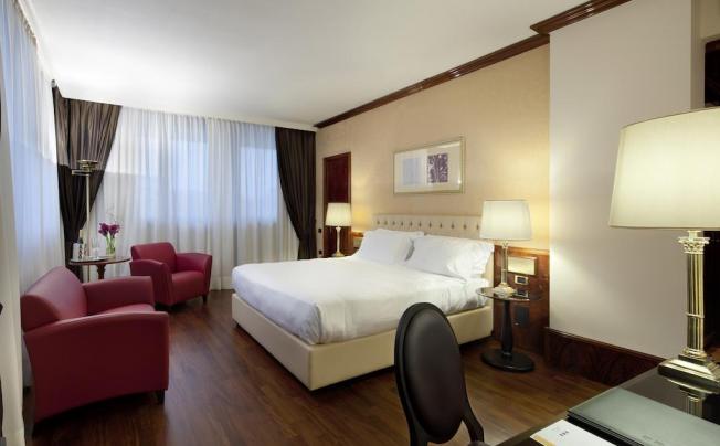 Фото отеля UNA HOTEL SCANDINAVIA 