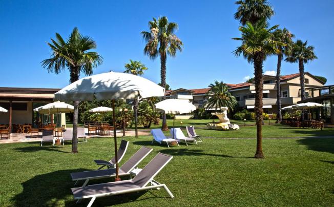 Фото отеля Villa Undulna Hotel-Terme Della Versilia