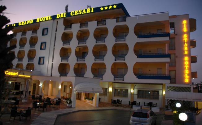 Фото отеля Grand Hotel Dei Cesari