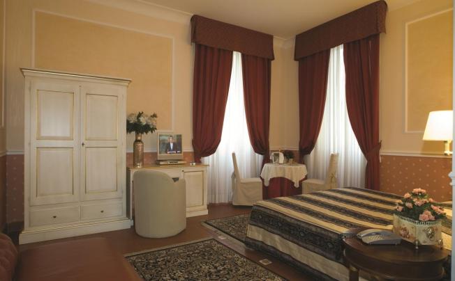 Фото отеля Antico Palazzo Rospigliosi Hotel
