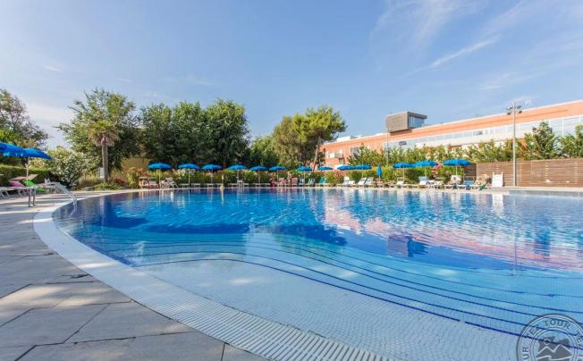 Фото отеля Green Park Resort