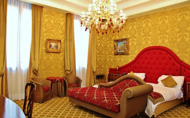 Фото отеля Pesaro Palace