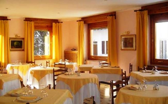 Фото отеля Centrale hotel Courmayeur