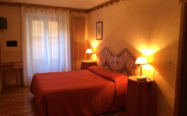 Фото отеля Centrale hotel Courmayeur
