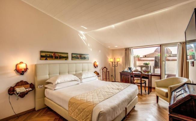 Фото отеля Croce Di Malta Hotel