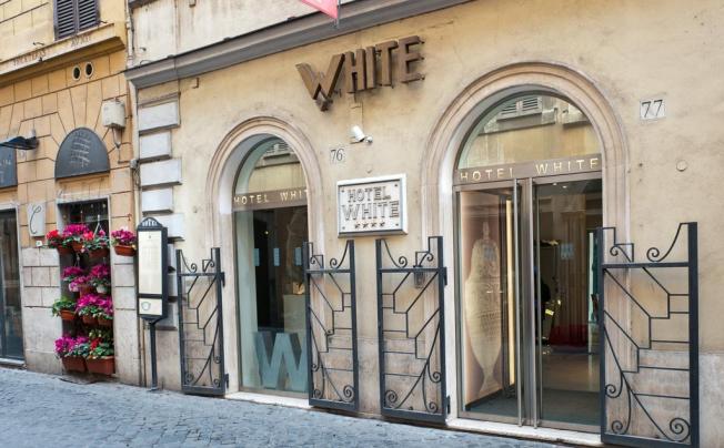 Фото отеля White hotel