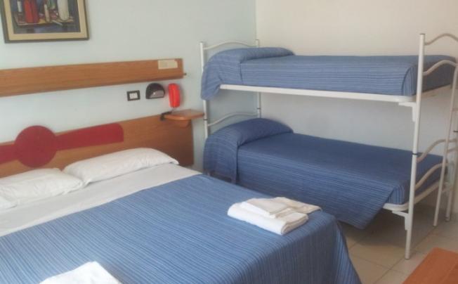 Фото отеля Hotel leopardi