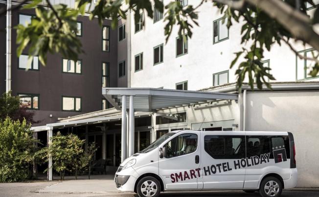Фото отеля Smart Hotel Holiday