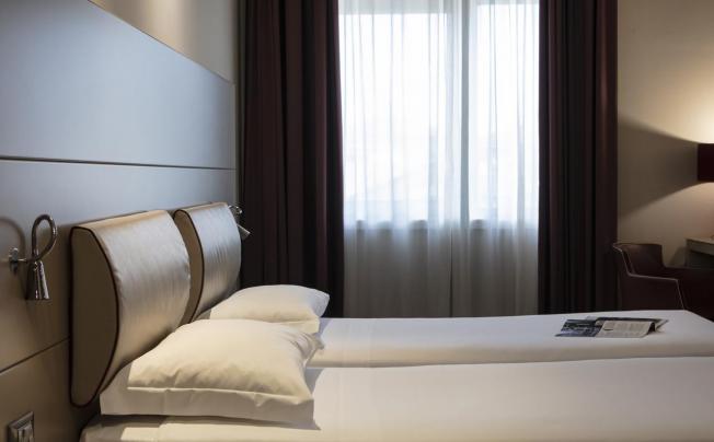 Фото отеля Smart Hotel Holiday
