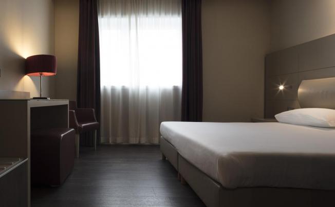 Фото отеля Smart Hotel Holiday