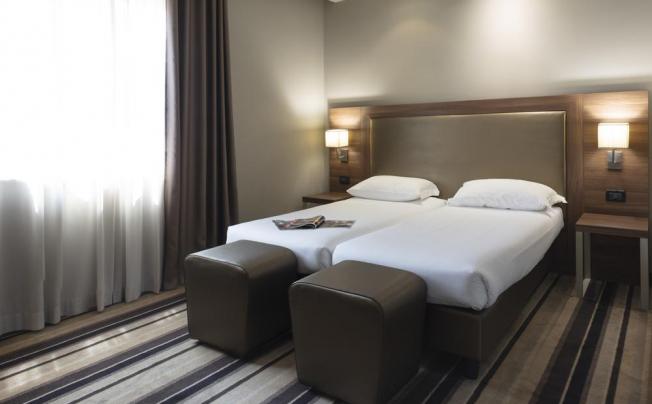 Фото отеля Smart Hotel Holiday