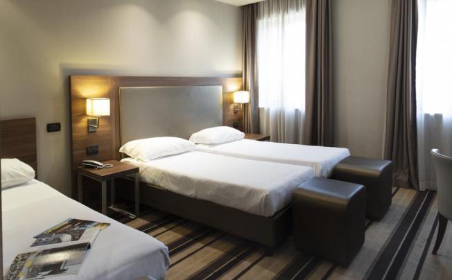 Фото отеля Smart Hotel Holiday