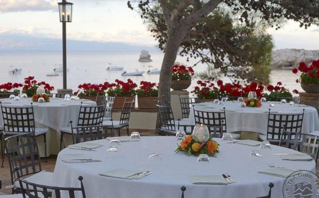 Фото отеля Villa Sant Andrea Belmond Hotel