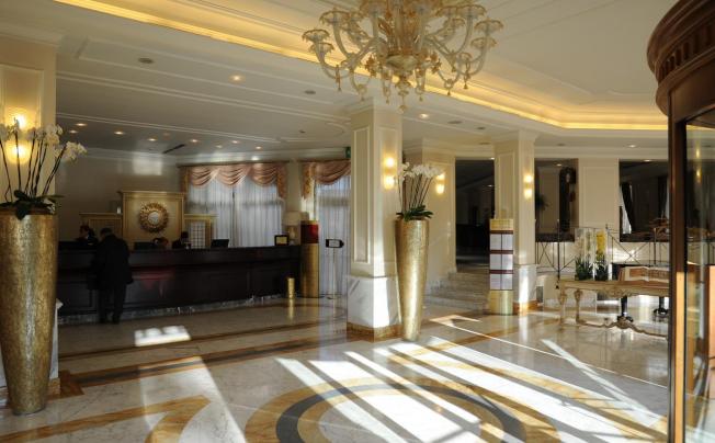 Фото отеля Grand Visconti Palace