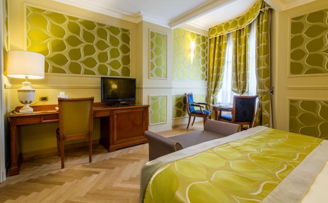 Фото отеля Grand Visconti Palace
