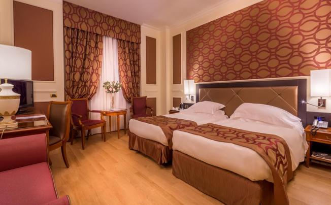 Фото отеля Grand Visconti Palace