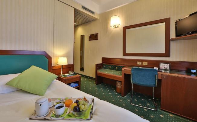 Фото отеля Astoria Hotel Milano