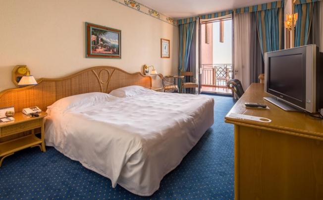 Фото отеля UNAHOTELS Capotaormina