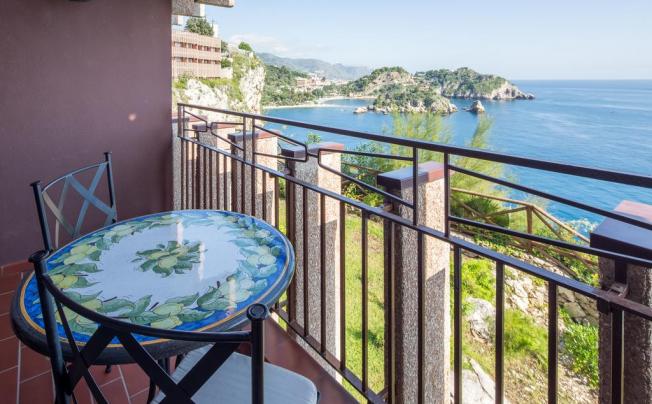 Фото отеля UNAHOTELS Capotaormina