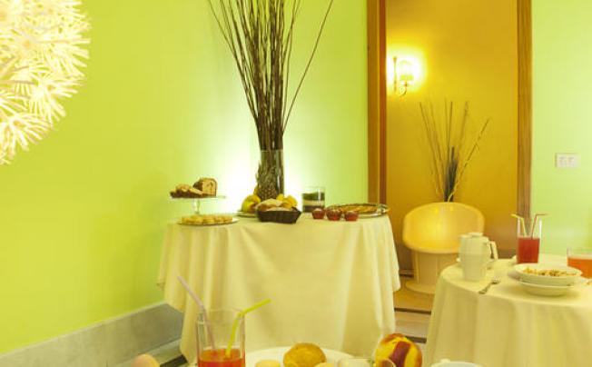 Фото отеля Max Hotel