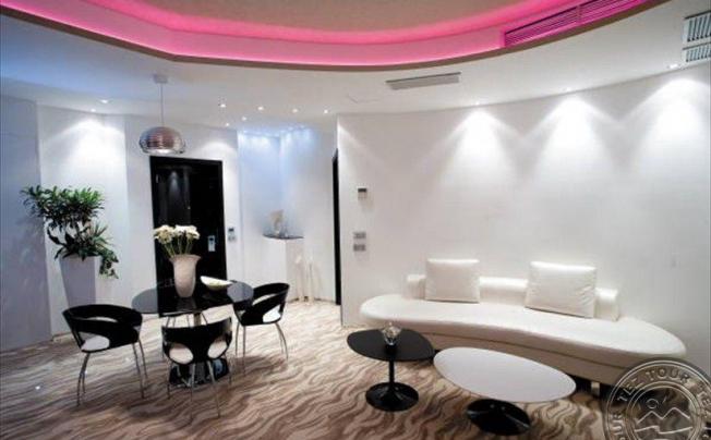 Фото отеля Premier Suites