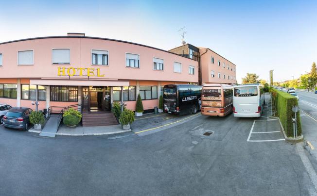 Фото отеля Cristallo Hotel