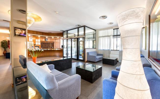 Фото отеля Cristallo Hotel