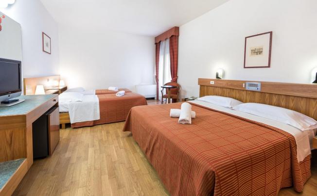 Фото отеля Cristallo Hotel