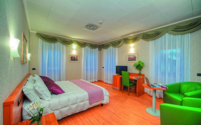 Фото отеля Green Park Hotel Pamphili