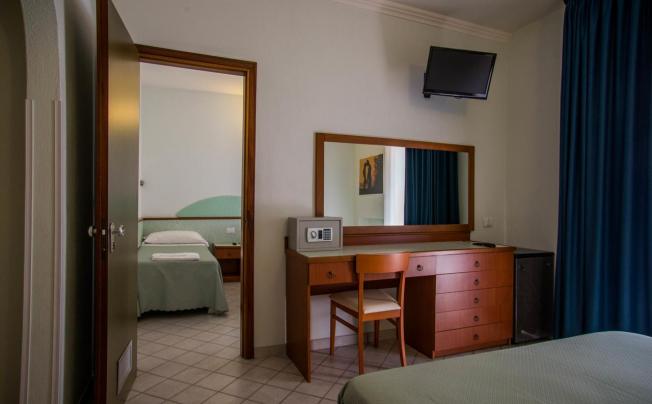 Фото отеля HOTEL GLI ULIVI